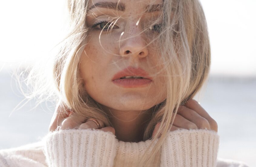 Dopierdalam sobie. Z zasady albo w zasadzie z przesadą. Bez przesady? No niestety.